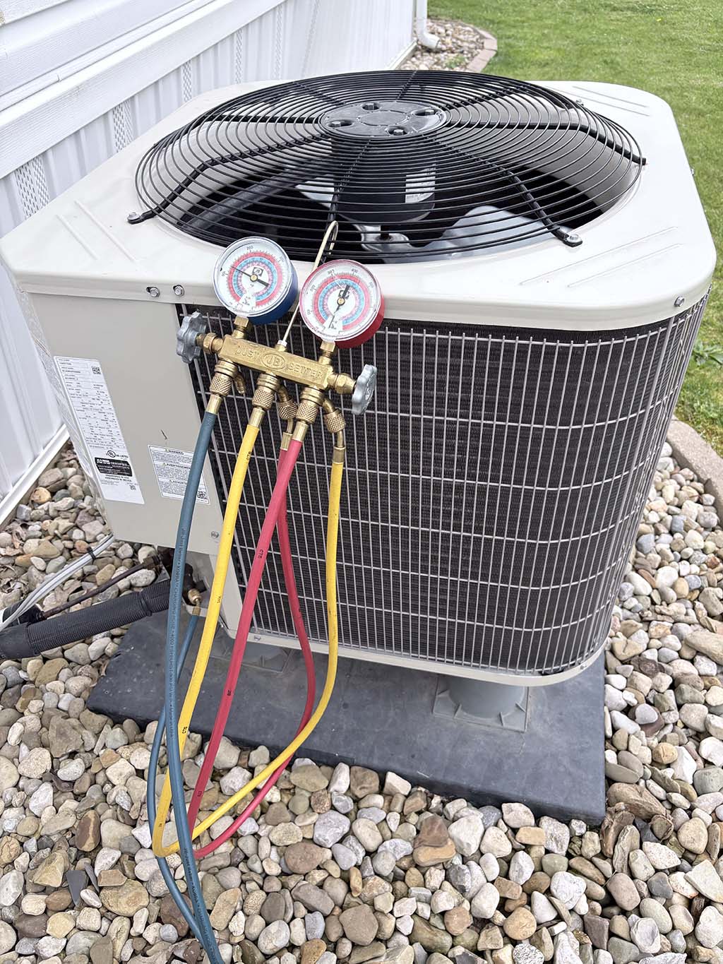 Bryant Heating & Cooling air conditioner repair in Pataskala, Ohio